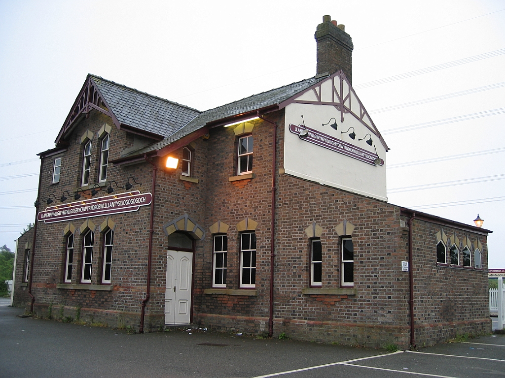 Pays de Galles 064 - Llanfair PG.jpg